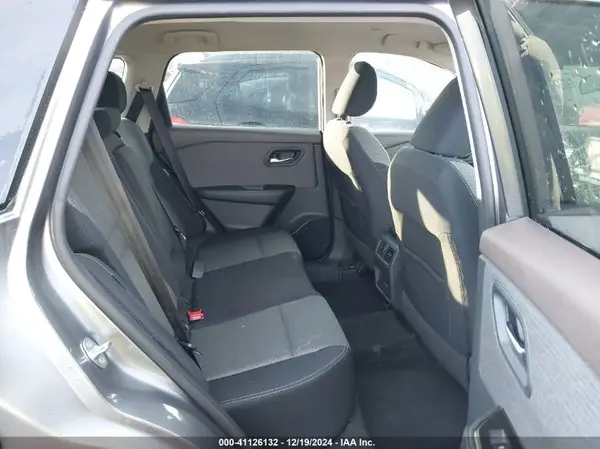 5N1BT3BA3NC688410 2022 NISSAN ROGUE - Image 8