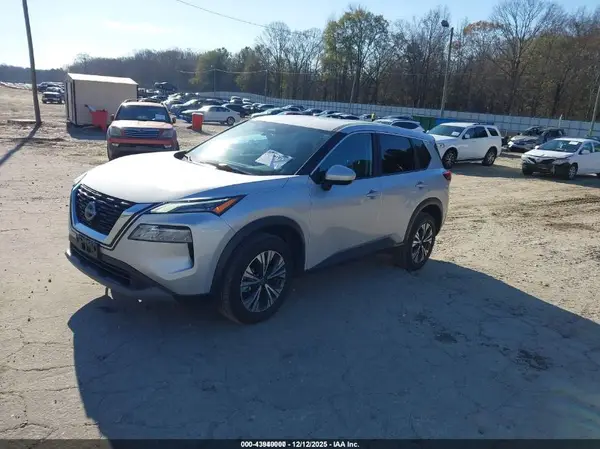 5N1BT3BA3PC852564 2023 NISSAN ROGUE - Image 2