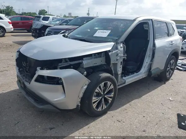 5N1BT3BA3PC911323 2023 NISSAN ROGUE - Image 2