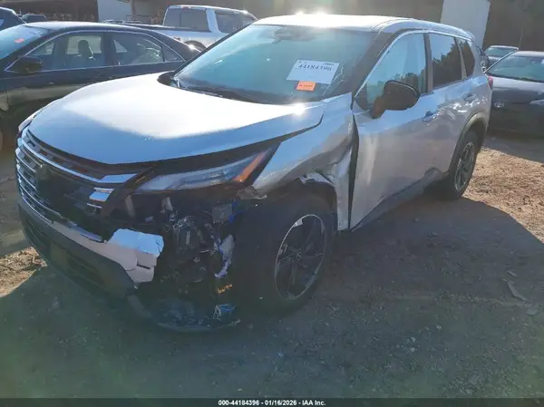5N1BT3BA3RC677400 2024 NISSAN ROGUE - Image 2