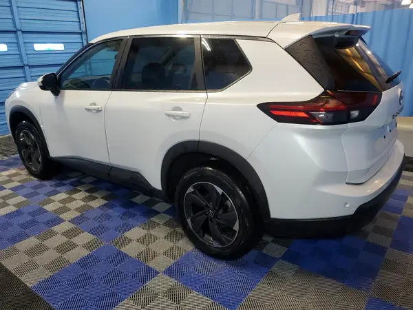 5N1BT3BA3RC683732 2024 NISSAN ROGUE - Image 2