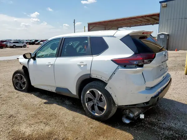 5N1BT3BA3RC701601 2024 NISSAN ROGUE - Image 2