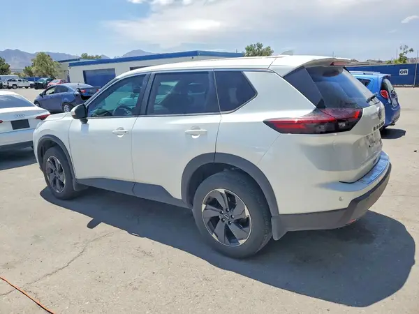 5N1BT3BA3SC674342 2025 NISSAN ROGUE - Image 2