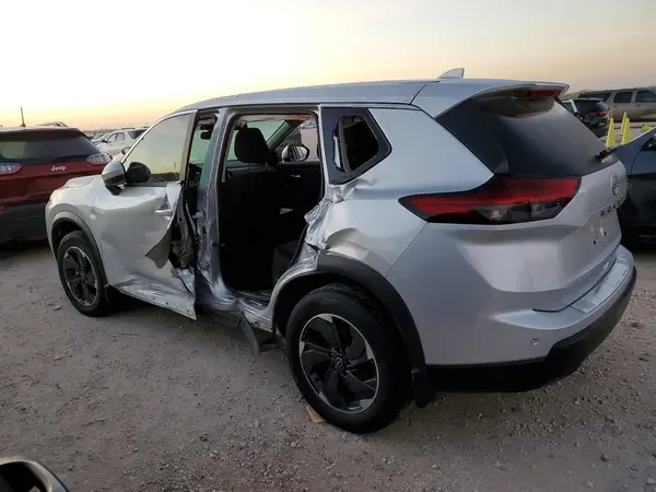 5N1BT3BA3SC676947 2025 NISSAN ROGUE - Image 2