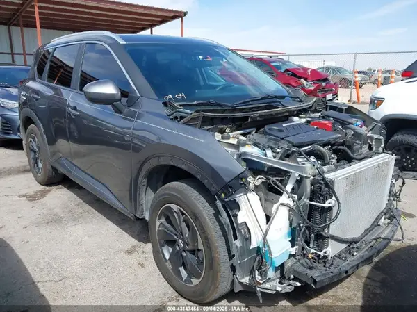 5N1BT3BA3SC770438 2025 NISSAN ROGUE - Image 1