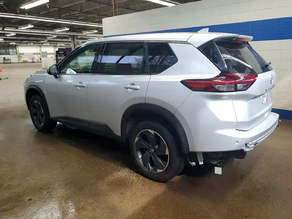 5N1BT3BA3SC807990 2025 NISSAN ROGUE - Image 2
