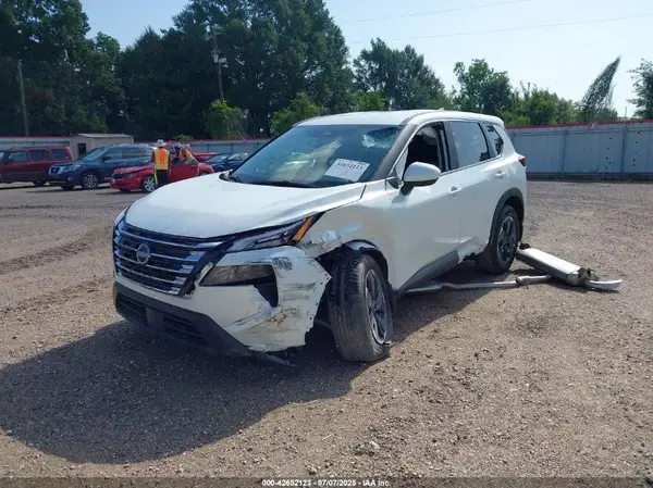 5N1BT3BA3SC850161 2025 NISSAN ROGUE - Image 2