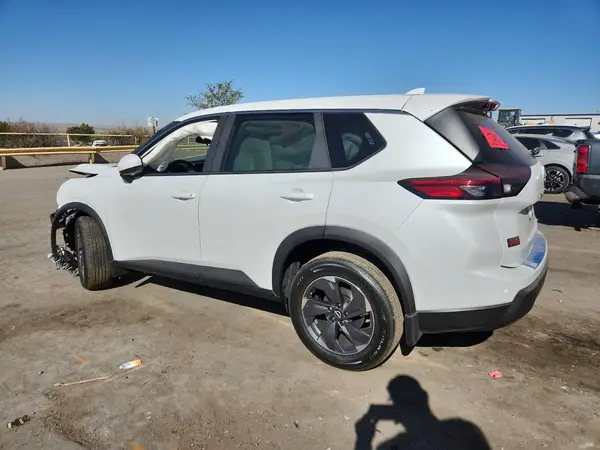 5N1BT3BA3TC697816 2026 NISSAN ROGUE - Image 2