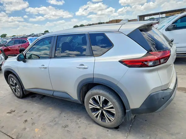5N1BT3BA4NC680638 2022 NISSAN ROGUE - Image 2