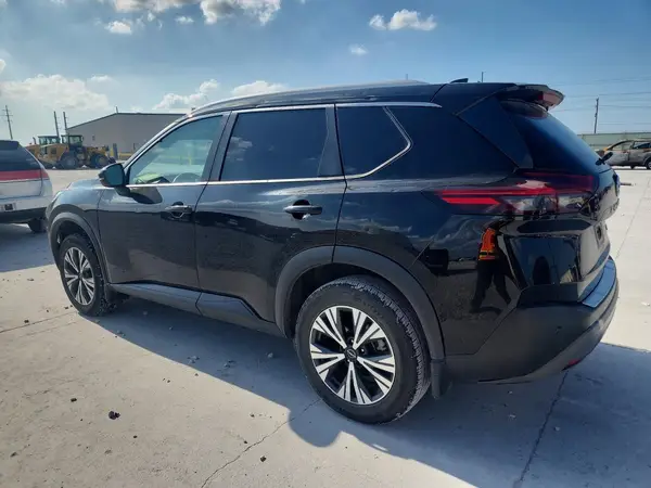 5N1BT3BA4NC724170 2022 NISSAN ROGUE - Image 2