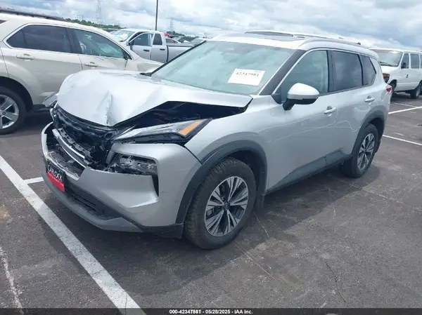 5N1BT3BA4NC726906 2022 NISSAN ROGUE - Image 2