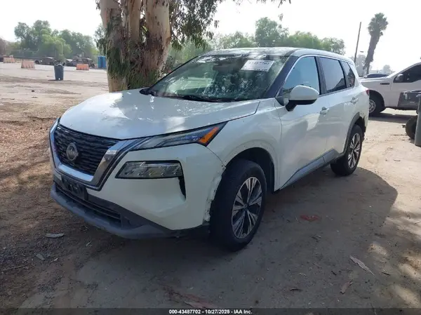 5N1BT3BA4PC794643 2023 NISSAN ROGUE - Image 2