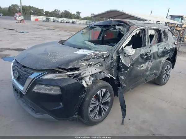 5N1BT3BA4PC832131 2023 NISSAN ROGUE - Image 2
