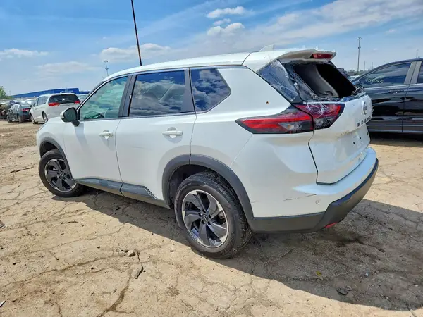 5N1BT3BA4RC692164 2024 NISSAN ROGUE - Image 2