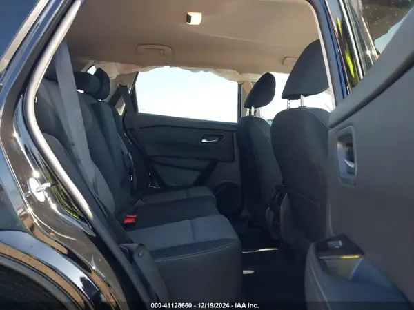 5N1BT3BA4RC745672 2024 NISSAN ROGUE - Image 8