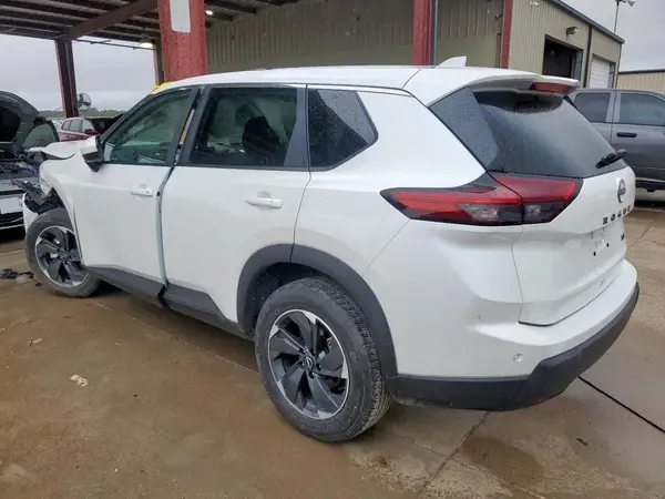 5N1BT3BA4RC752931 2024 NISSAN ROGUE - Image 2