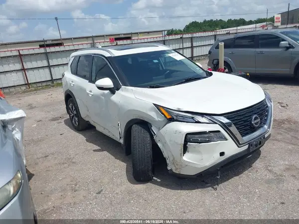 5N1BT3BA5NC730558 2022 NISSAN ROGUE - Image 1