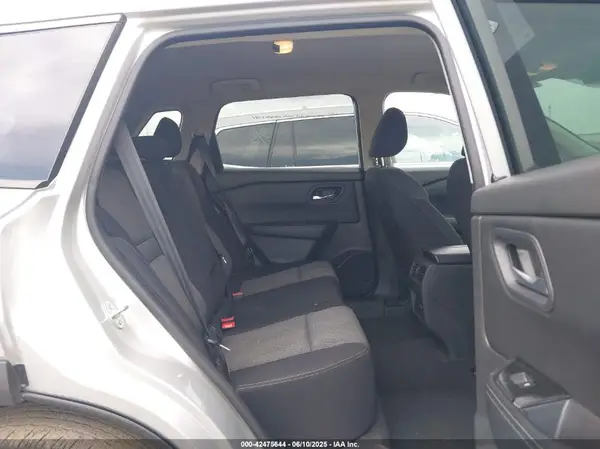 5N1BT3BA5RC677172 2024 NISSAN ROGUE - Image 8