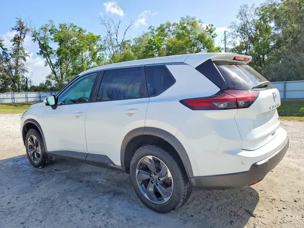 5N1BT3BA5RC682534 2024 NISSAN ROGUE - Image 2