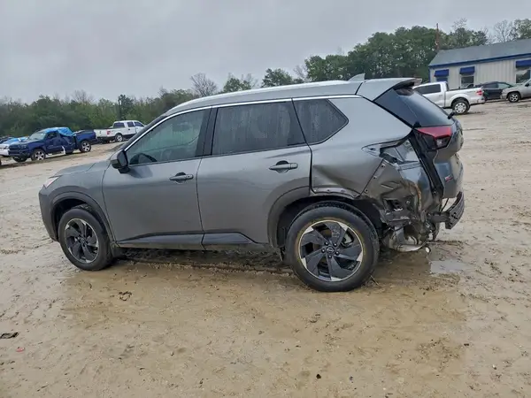 5N1BT3BA5RC743834 2024 NISSAN ROGUE - Image 2
