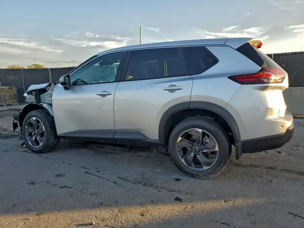 5N1BT3BA6RC744961 2024 NISSAN ROGUE - Image 2