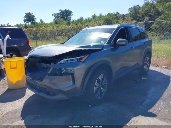 5N1BT3BA7PC798525 2023 NISSAN ROGUE - Image 2