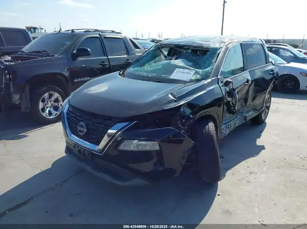 5N1BT3BA7PC830020 2023 NISSAN ROGUE - Image 2
