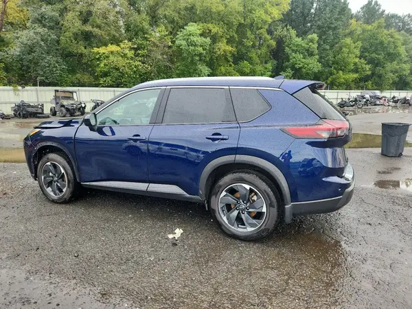 5N1BT3BA7RC715209 2024 NISSAN ROGUE - Image 2