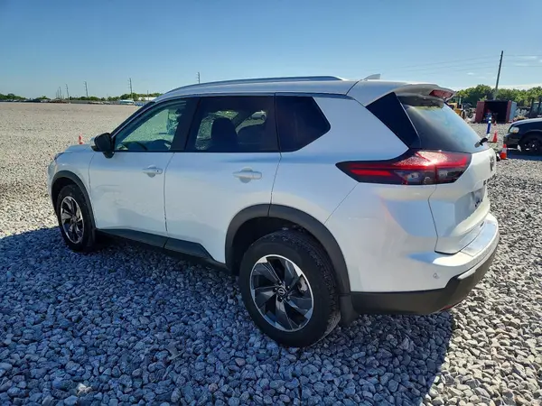 5N1BT3BA7RC726341 2024 NISSAN ROGUE - Image 2