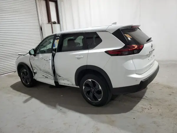 5N1BT3BA7RC753104 2024 NISSAN ROGUE - Image 2