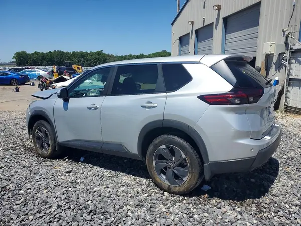 5N1BT3BA7RC757136 2024 NISSAN ROGUE - Image 2