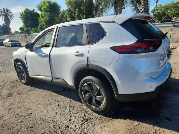 5N1BT3BA7SC776369 2025 NISSAN ROGUE - Image 2