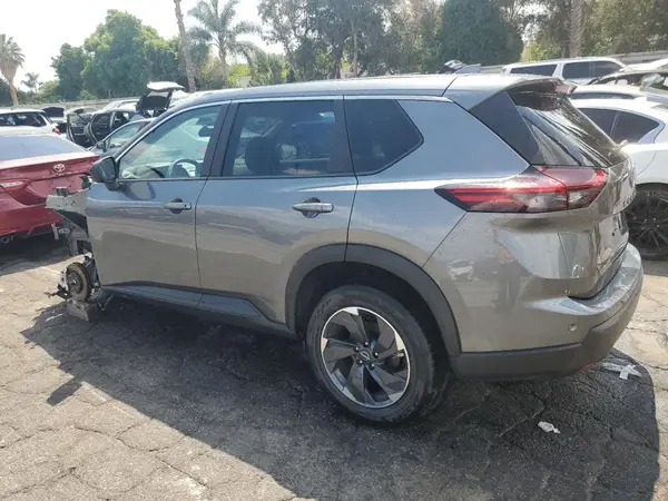 5N1BT3BA7SC827885 2025 NISSAN ROGUE - Image 2
