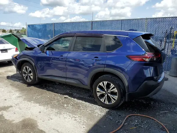 5N1BT3BA8NC670906 2022 NISSAN ROGUE - Image 2