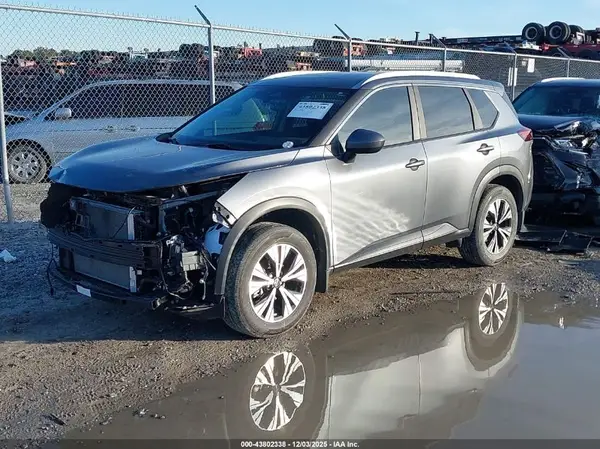 5N1BT3BA8PC876262 2023 NISSAN ROGUE - Image 2