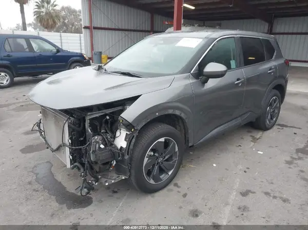 5N1BT3BA8RC674315 2024 NISSAN ROGUE - Image 2