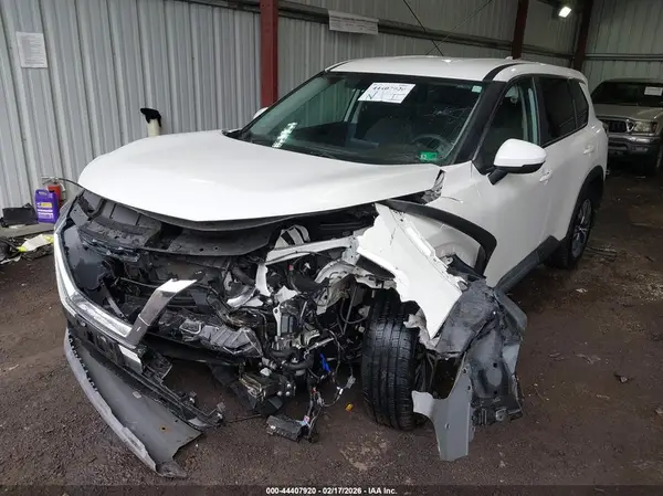 5N1BT3BA9PC690889 2023 NISSAN ROGUE - Image 2