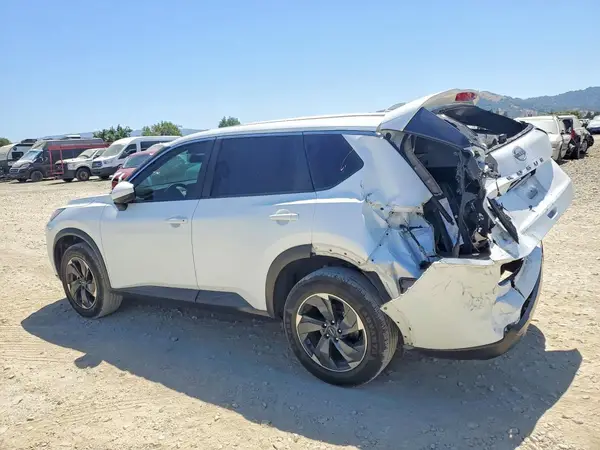 5N1BT3BA9RC693603 2024 NISSAN ROGUE - Image 2
