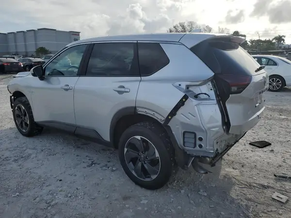 5N1BT3BA9RC757154 2024 NISSAN ROGUE - Image 2