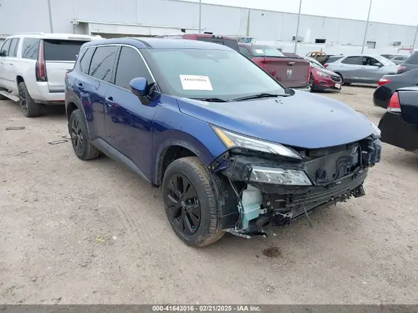 5N1BT3BAXNC678134 2022 NISSAN ROGUE - Image 1