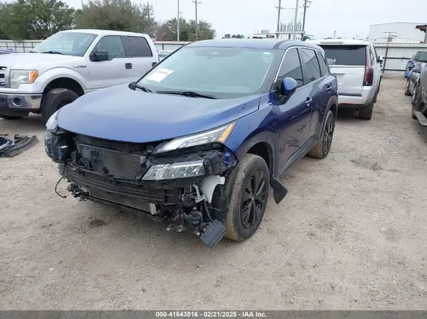 5N1BT3BAXNC678134 2022 NISSAN ROGUE - Image 2