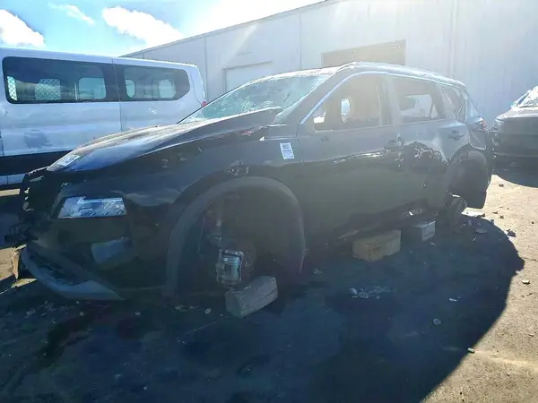 5N1BT3BAXNC718812 2022 NISSAN ROGUE - Image 1