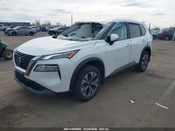 5N1BT3BAXPC748900 2023 NISSAN ROGUE - Image 2