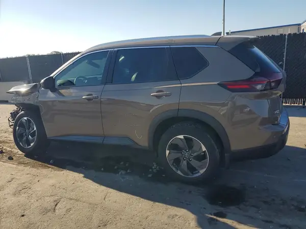 5N1BT3BAXRC735857 2024 NISSAN ROGUE - Image 2