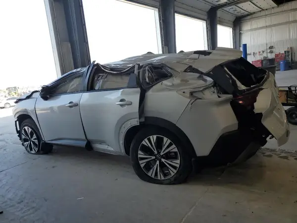 5N1BT3BB0NC673856 2022 NISSAN ROGUE - Image 2