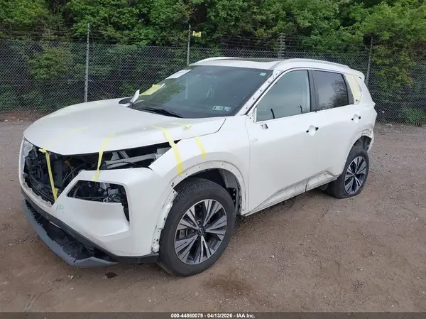 5N1BT3BB0NC713028 2022 NISSAN ROGUE - Image 2