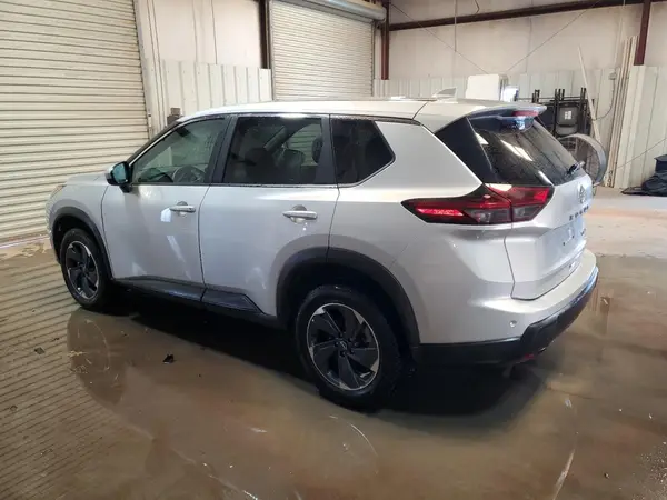 5N1BT3BB0RC703038 2024 NISSAN ROGUE - Image 2