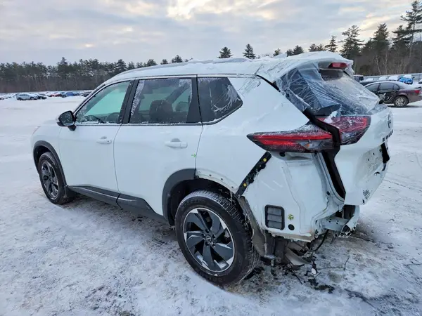 5N1BT3BB0RC718428 2024 NISSAN ROGUE - Image 2