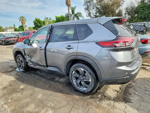 5N1BT3BB0SC806630 2025 NISSAN ROGUE - Image 2