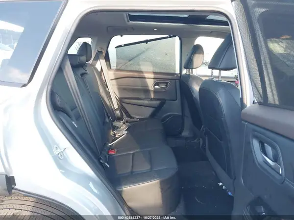 5N1BT3BB1PC746235 2023 NISSAN ROGUE - Image 8